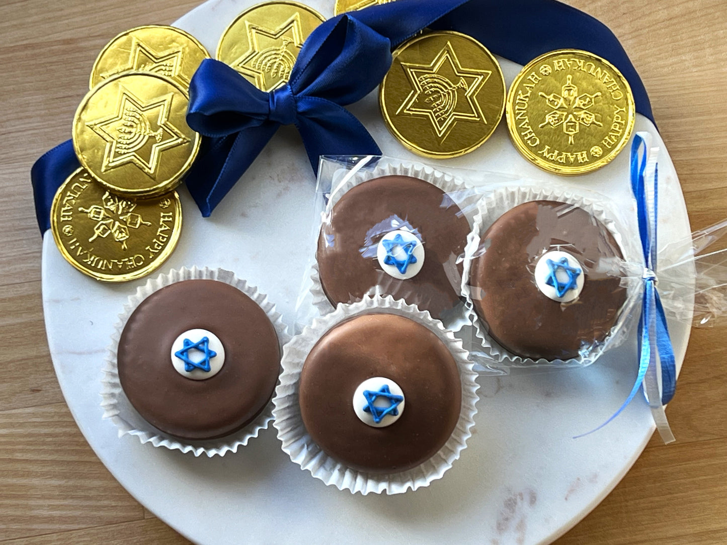 Hanukkah Oreos